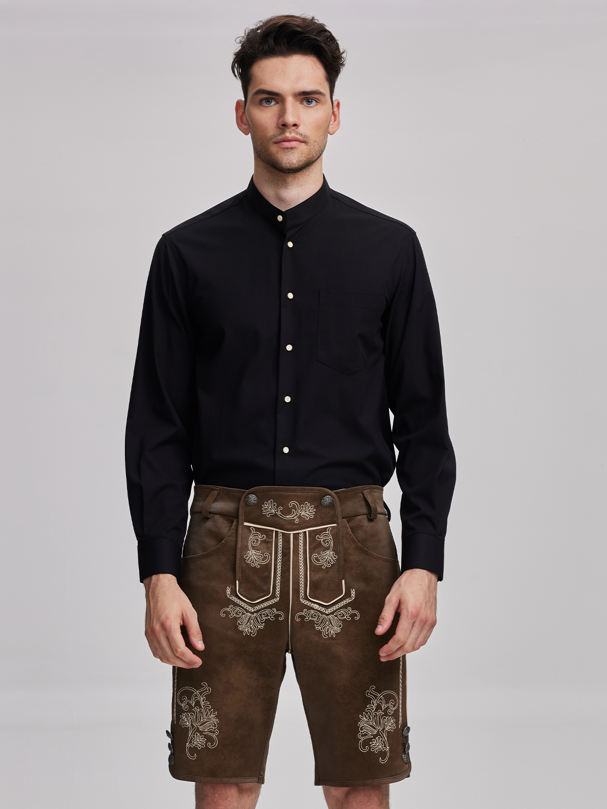Moderne Dirndlbluse in Schwarz