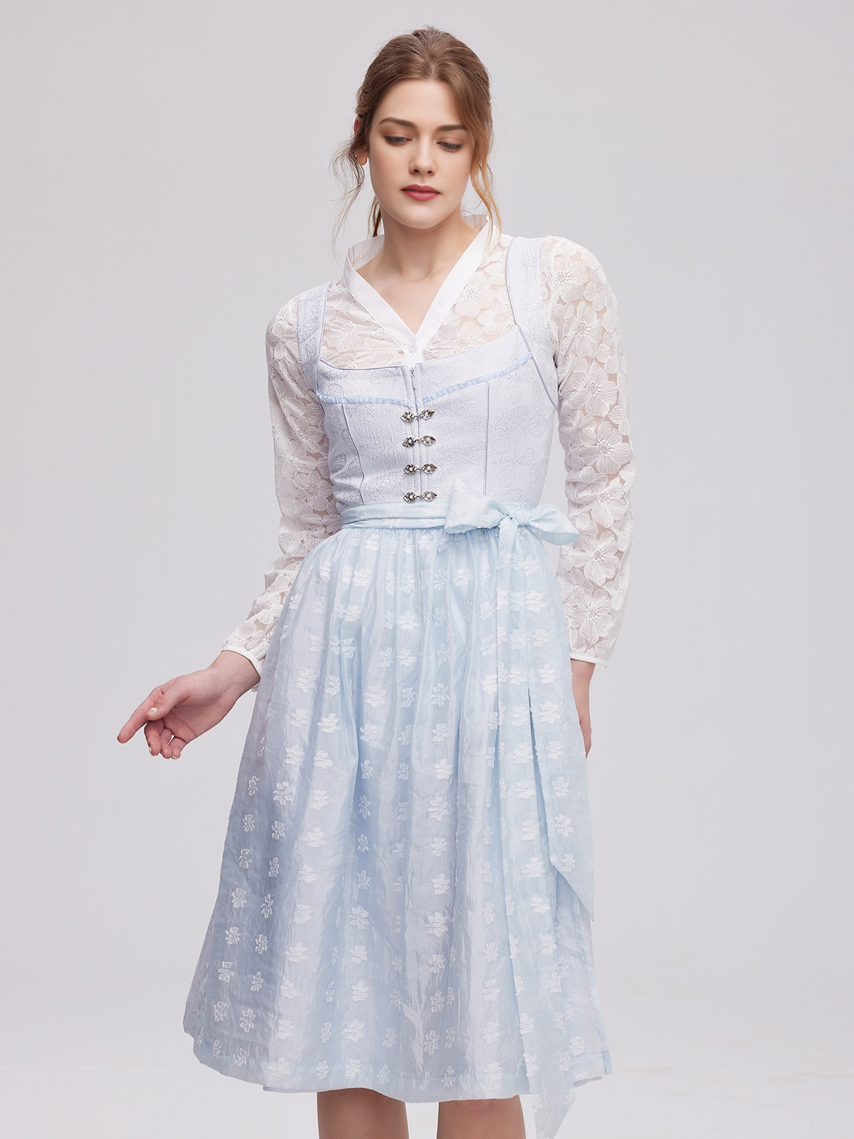 Elegantes blaues Dirndl von Jeinn