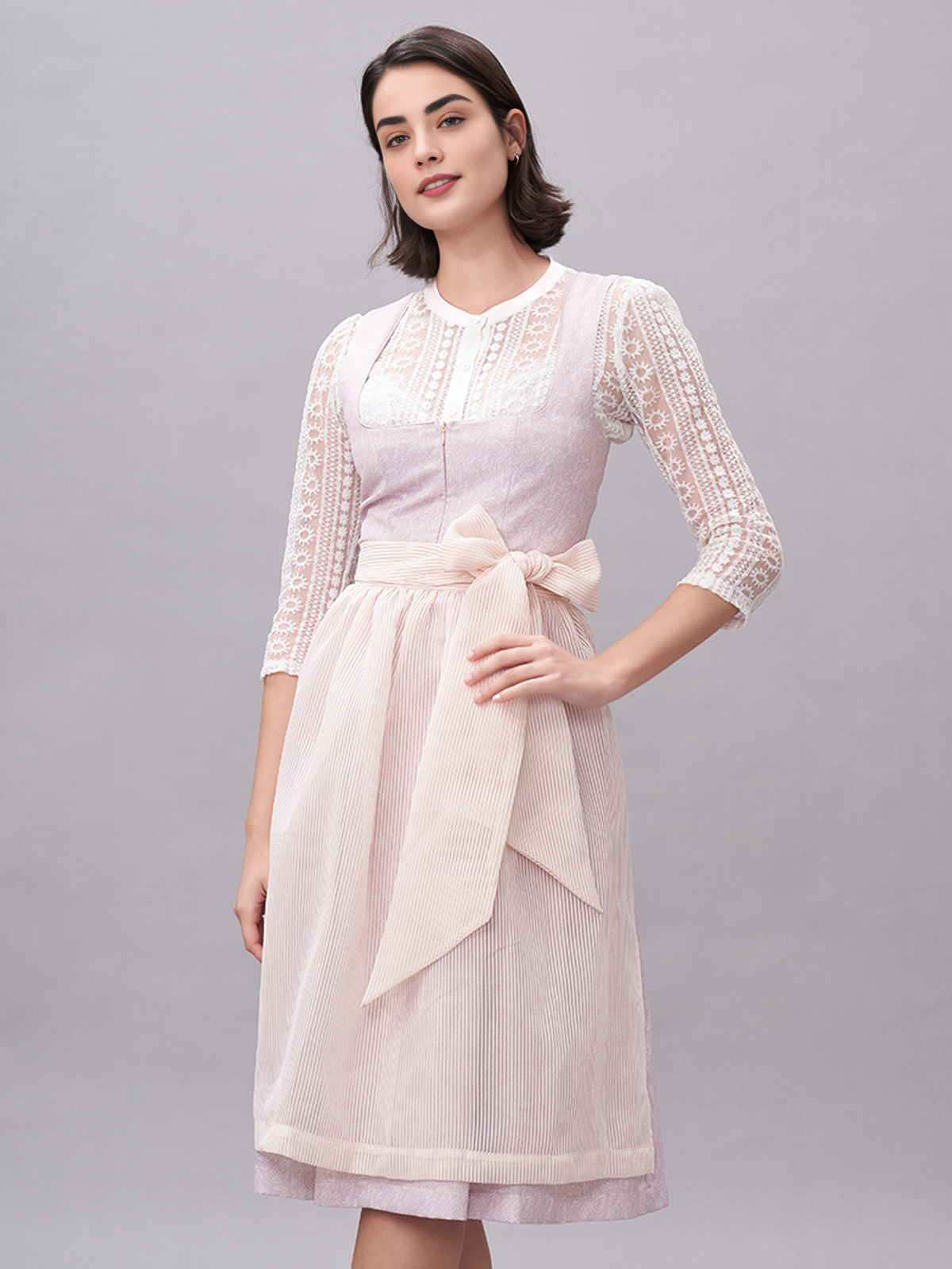 Rotes Samt-Dirndl