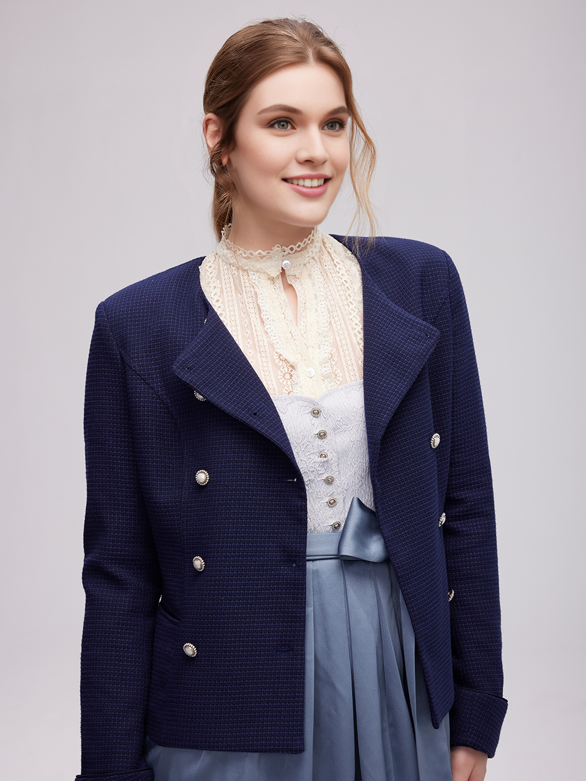 Dirndl Blau mit traditioneller Schürze