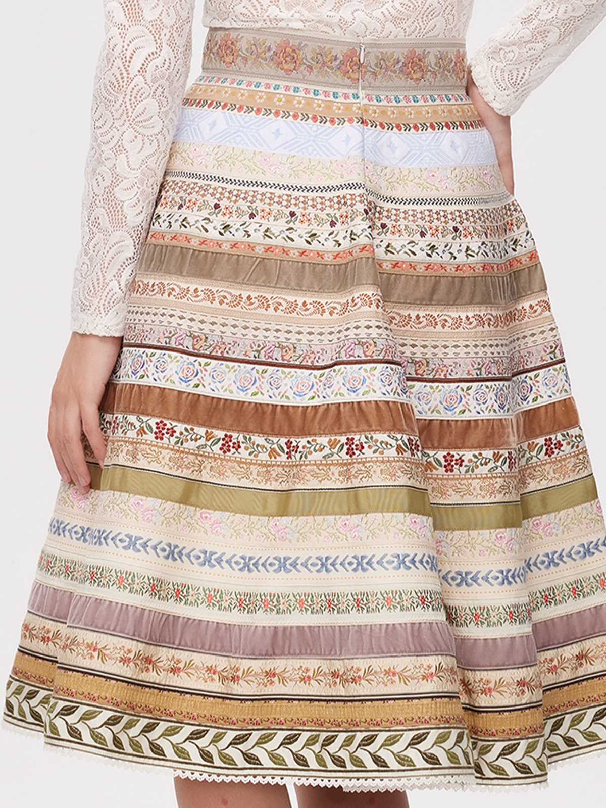 Samt Dirndl Dunkelgrün – Eleganz in Grün