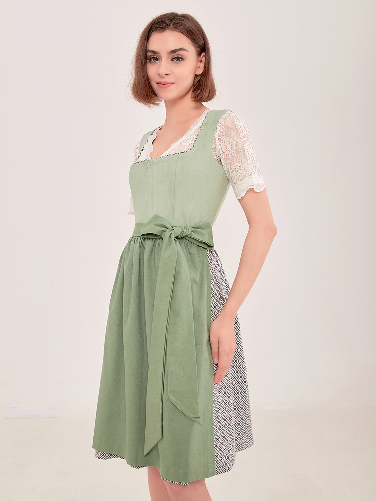 Dirndl Grün – zeitlose Eleganz