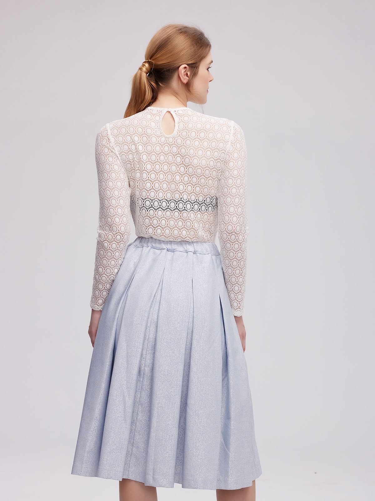 Dirndl in Pink – Eleganz und Tradition vereint