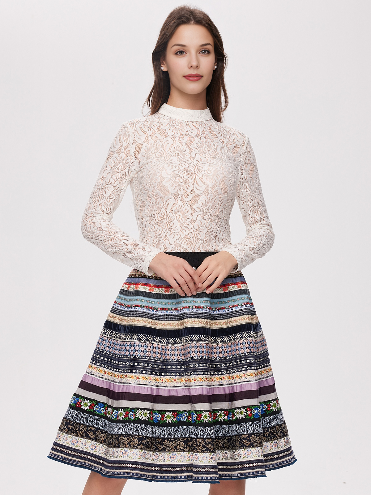 Dirndlbluse in eleganter Passform