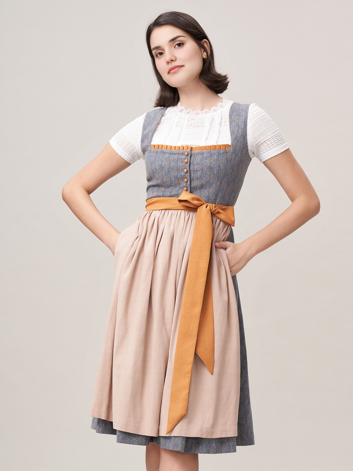 Dirndl Lila Schwarz – Eleganz trifft Tradition