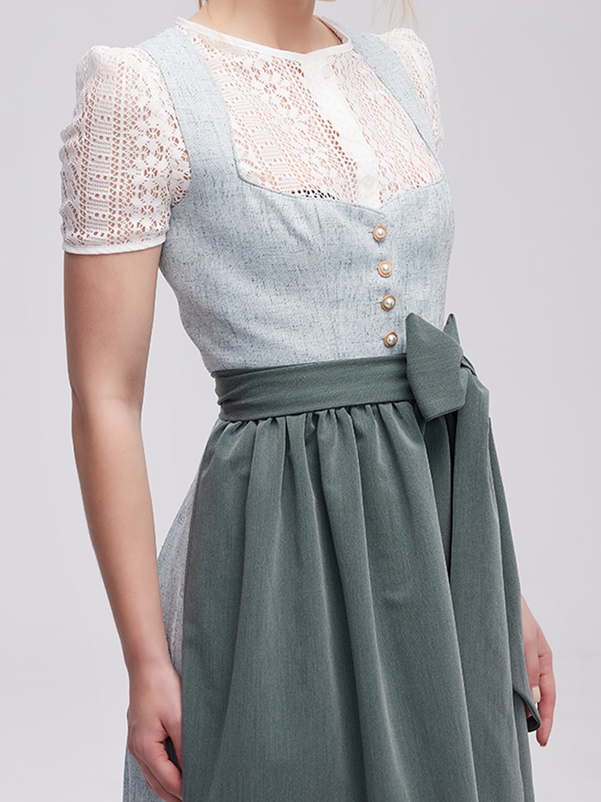 Modernes grünes Dirndl von Ehreer