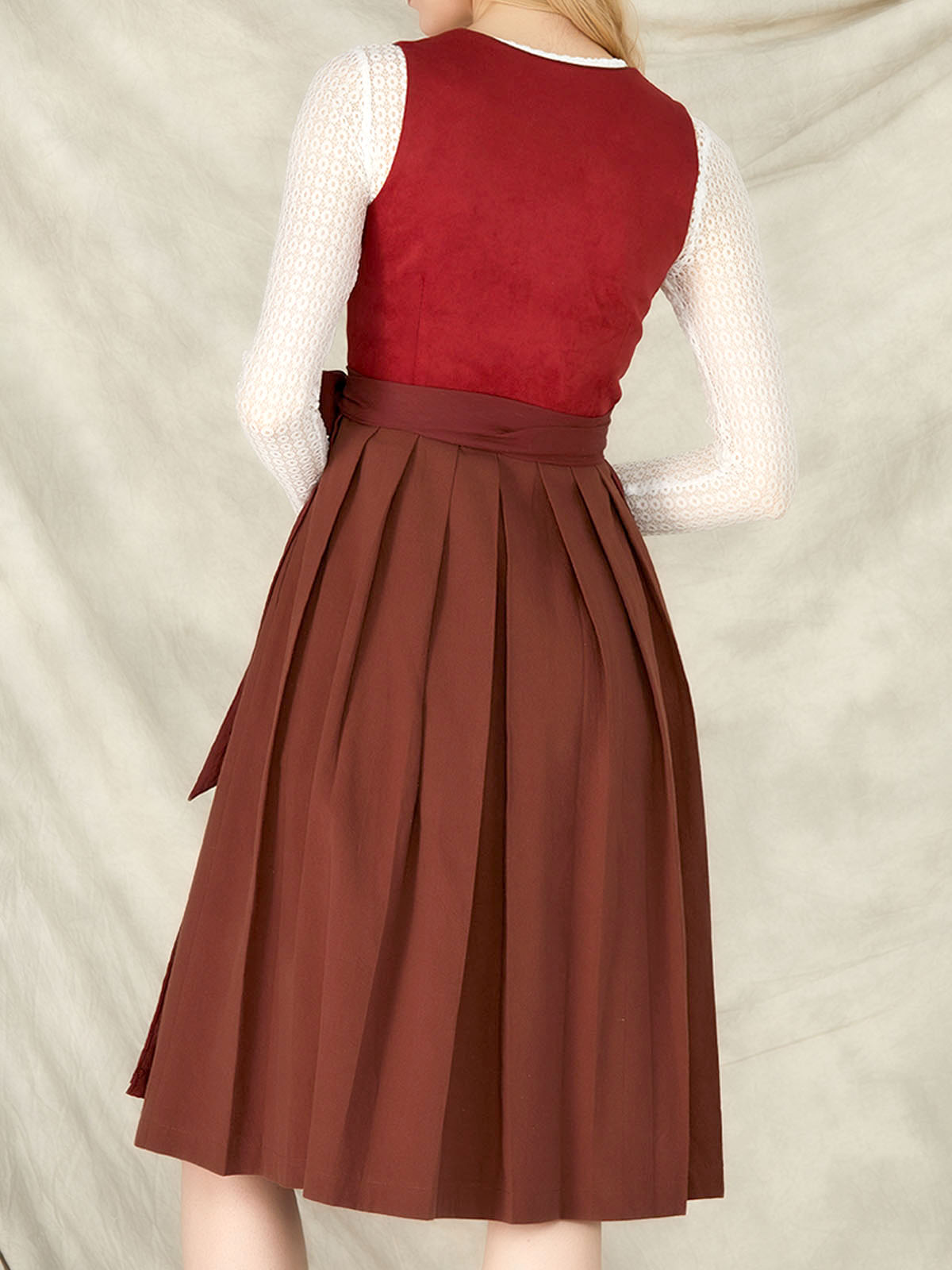 Dirndl grün rot
