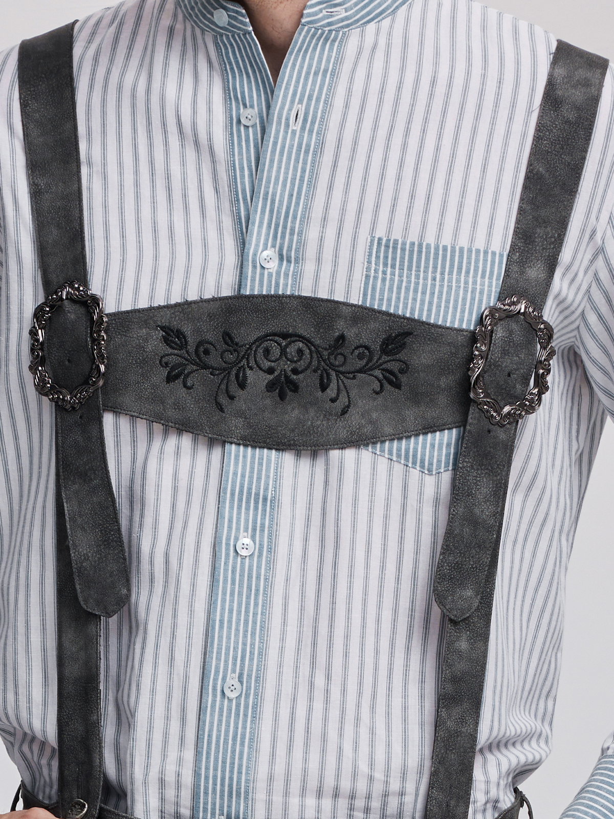 Dirndl in Gelb mit Samt-Optik