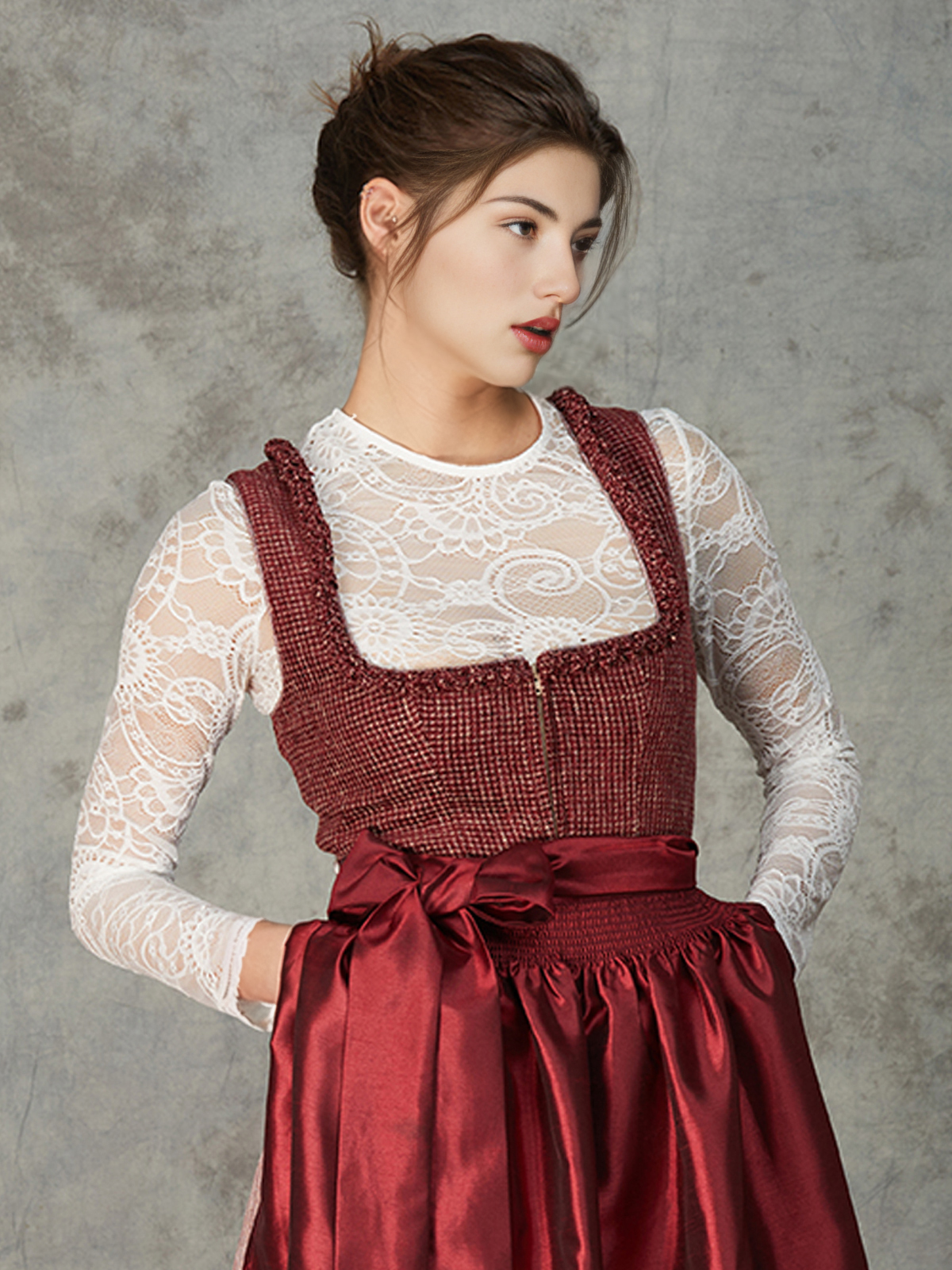 Dirndl in Blau aus Samt