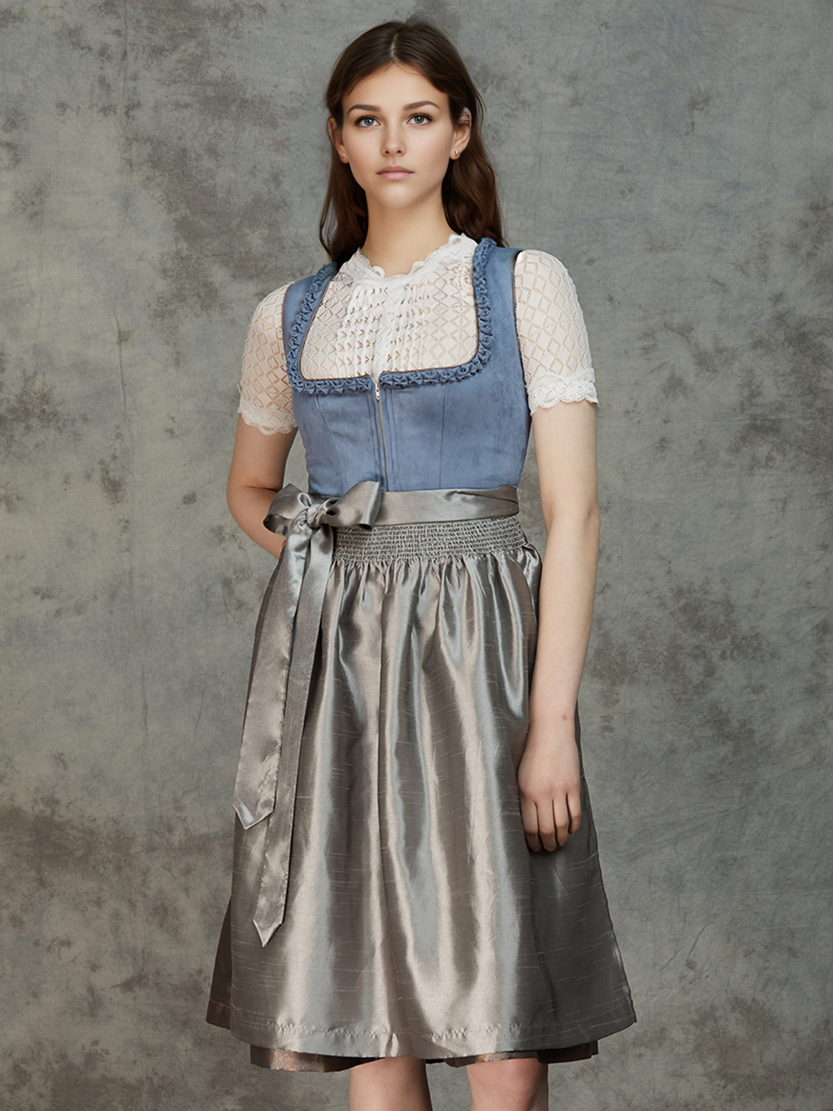 Petite Dirndl in Blau